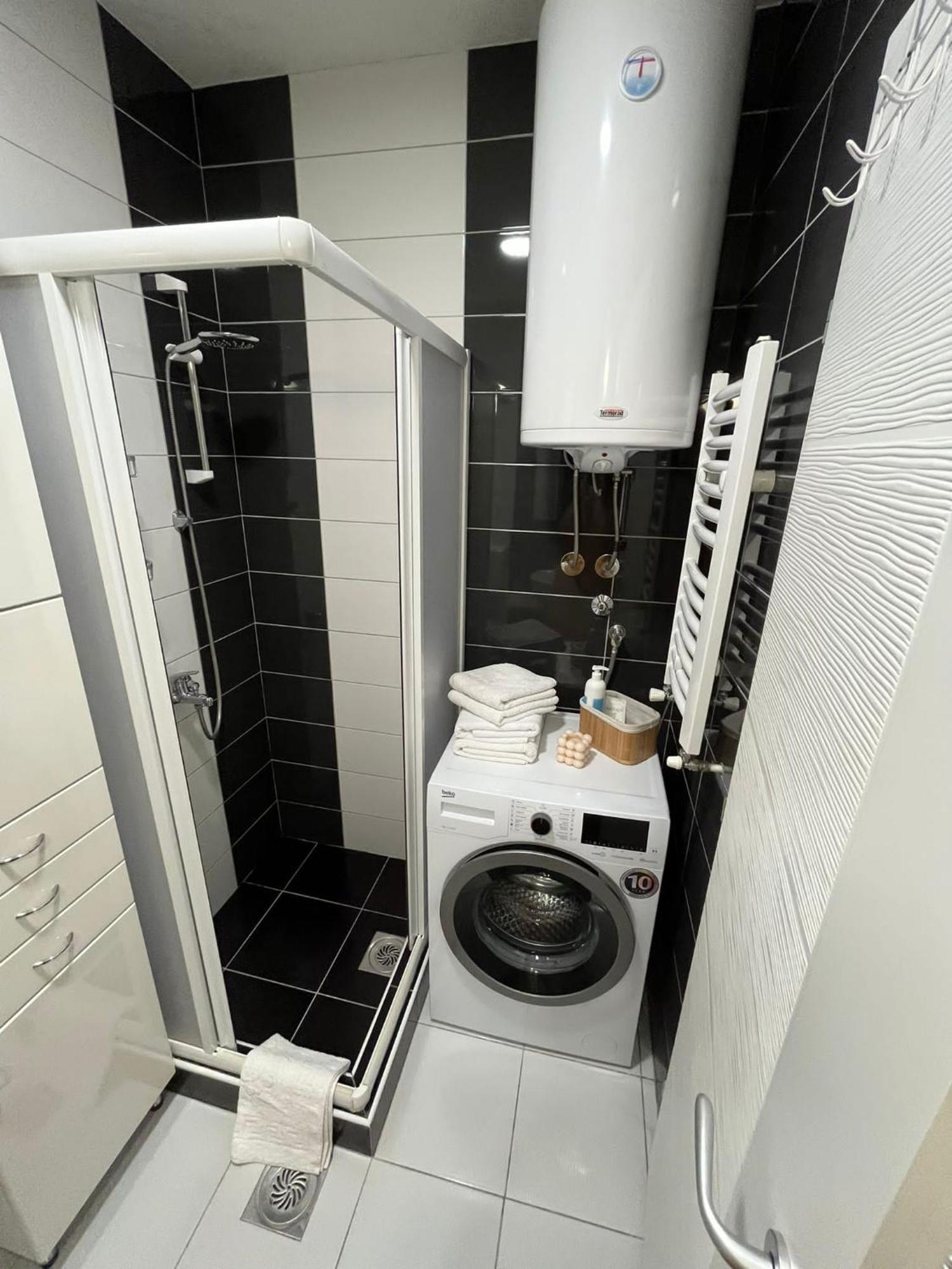 Apartman Mia Centar ครูเชวัซ ภายนอก รูปภาพ